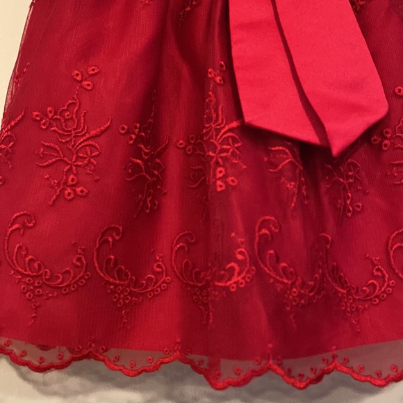 Princess wear 18M dress - Picture 3 of 10